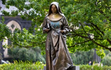 St Mary of the Cross Statue